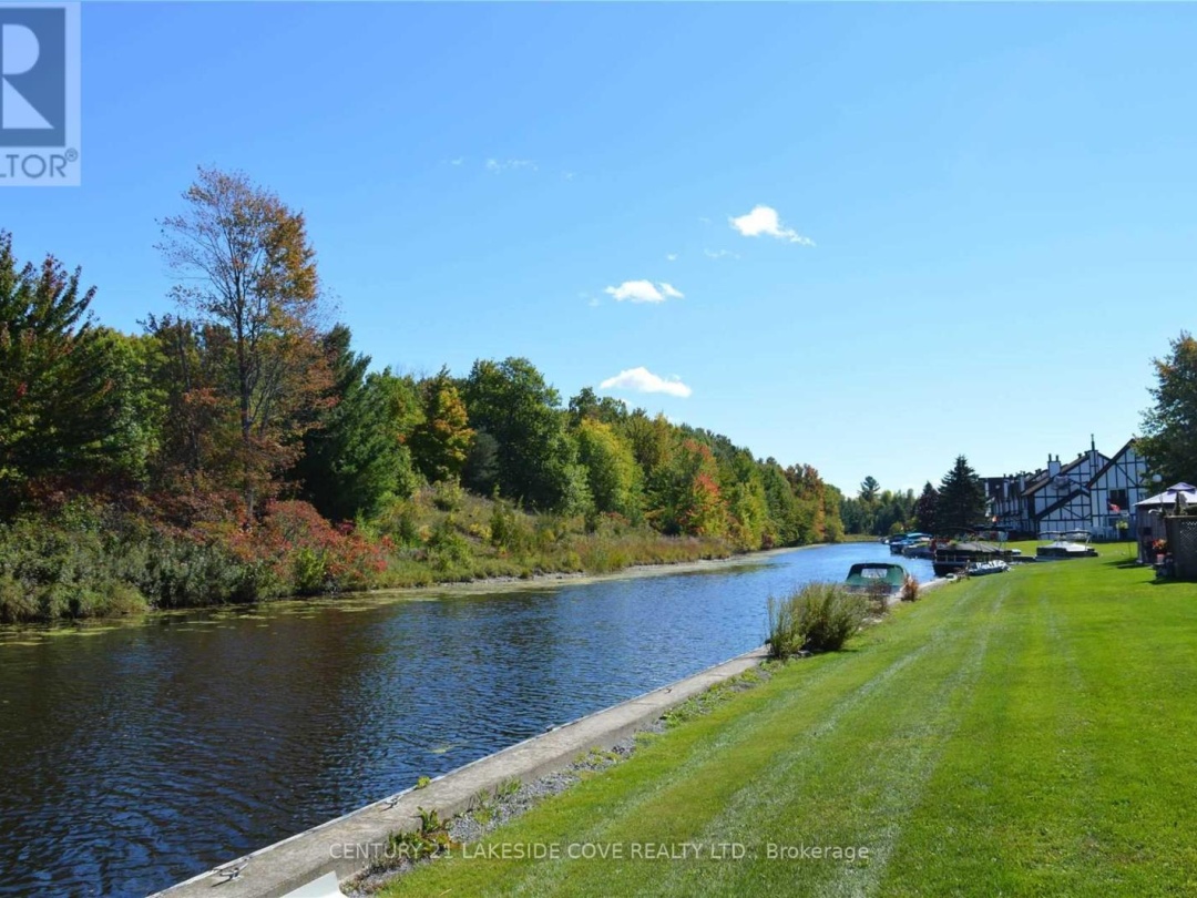 UNIT 8 - 41 LAGUNA PARKWAY, Lake Simcoe
