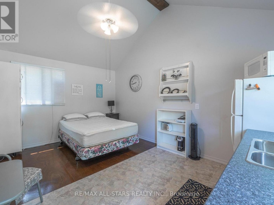 24 RELAX AVENUE, Gull River