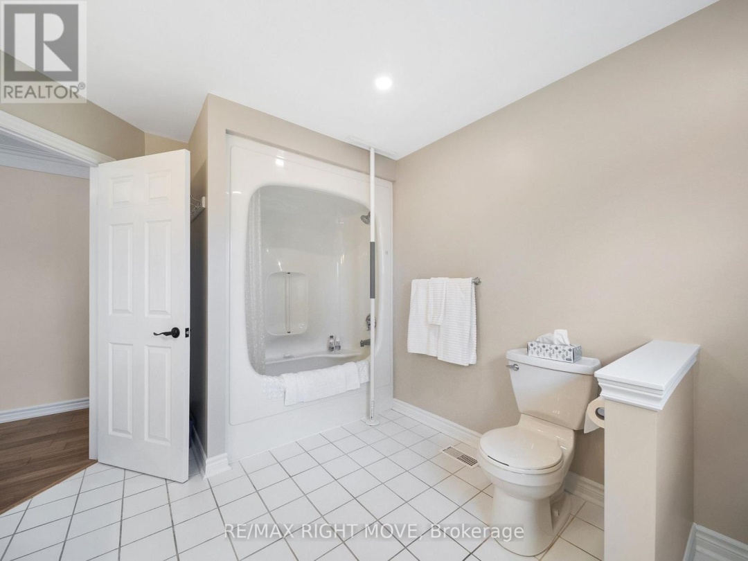 1998 VOYAGEUR CIRCLE, Severn