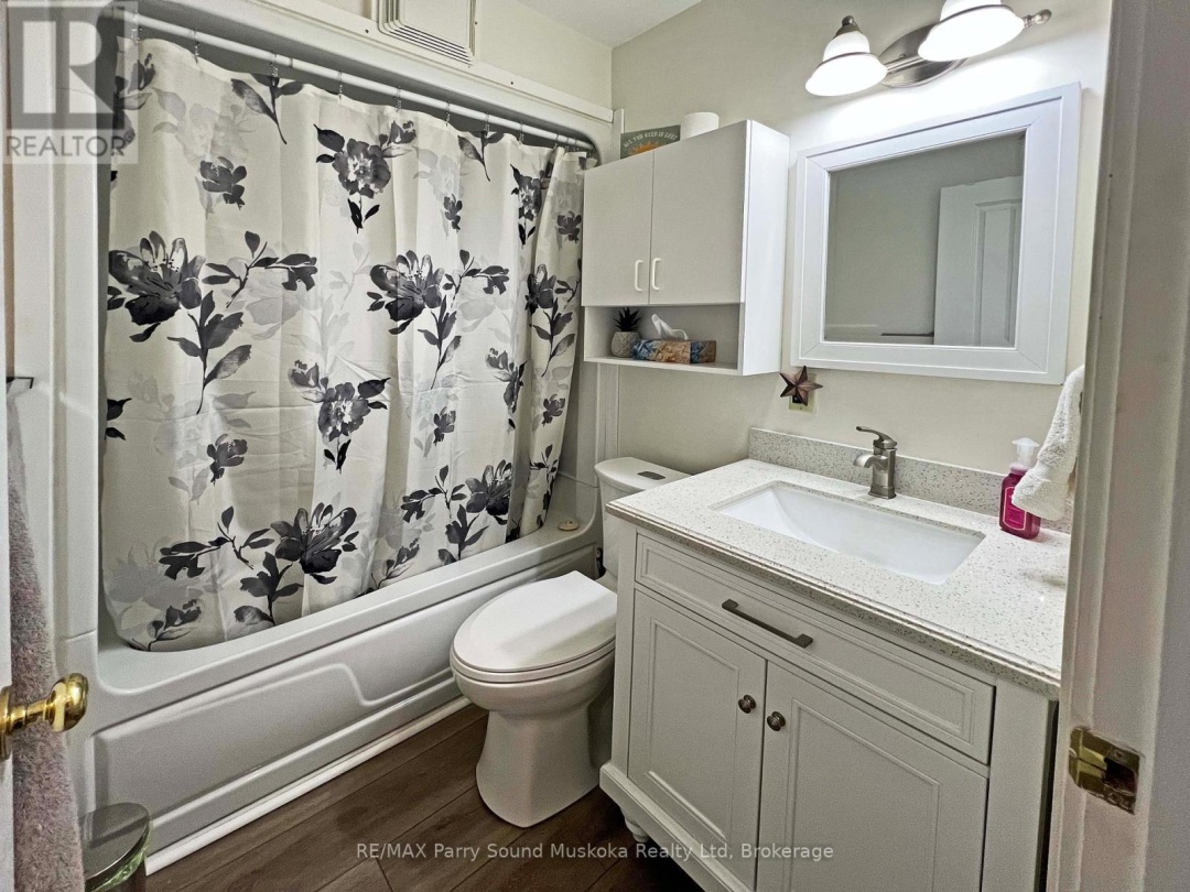 4 - 118 ISABELLA STREET, Parry Sound