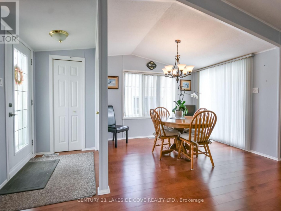 4103 LYNN STREET, Severn