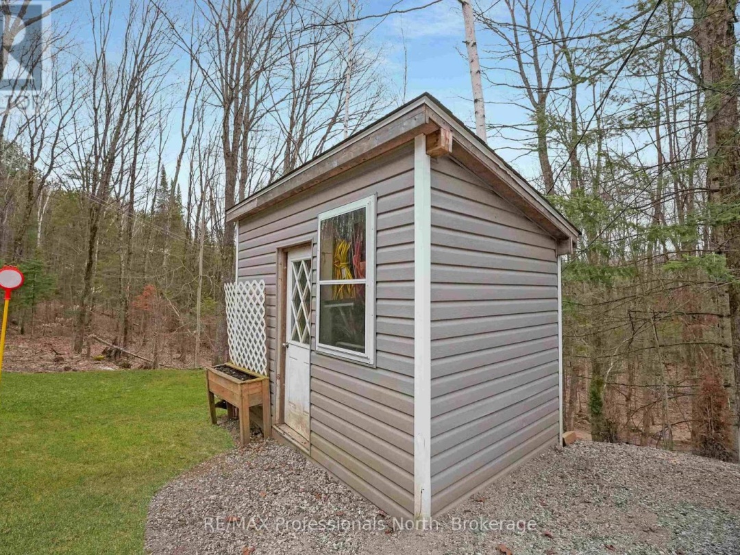 1310 ALEXANDER ROAD, Minden Hills (Minden)
