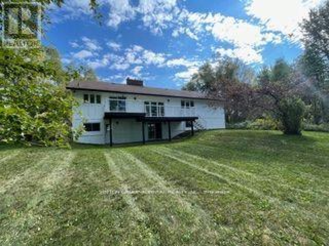 182 BAYSHORE DRIVE, Barnstable Bay