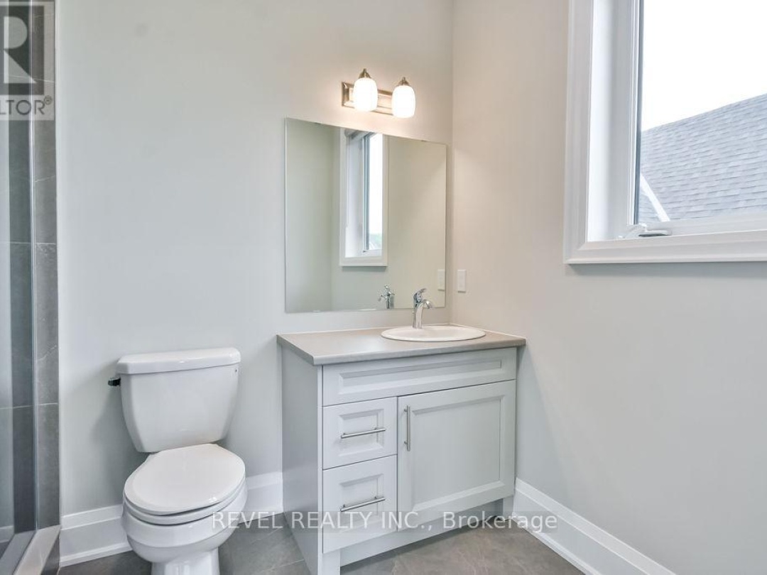 4 CLYDESDALE COURT, 