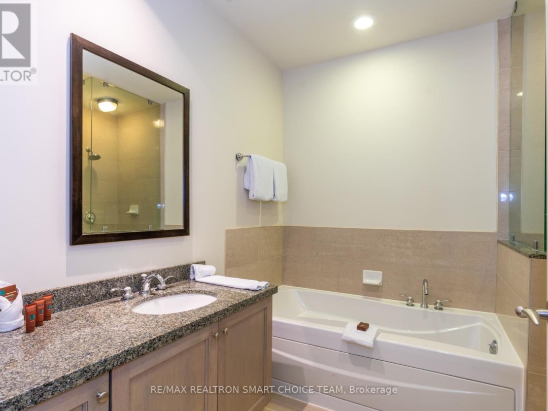 L204-C1 - 1869 MUSKOKA 118 ROAD W, 