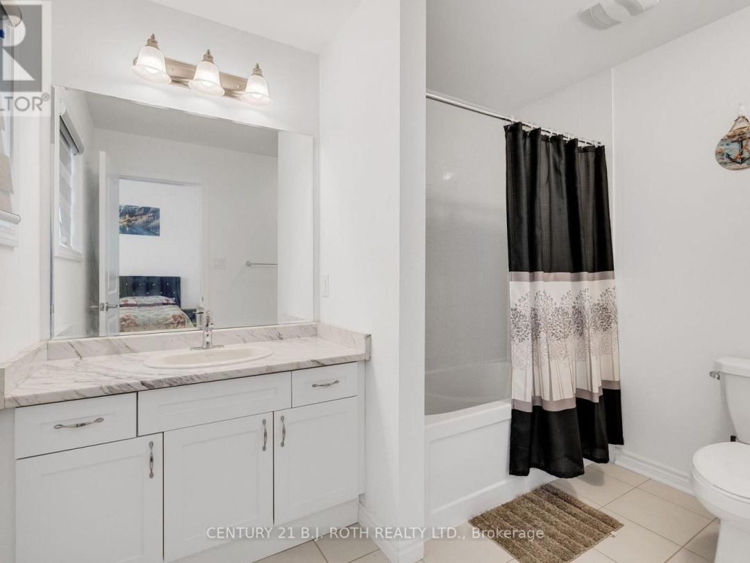 22 DYER CRESCENT, Bracebridge (Macaulay)