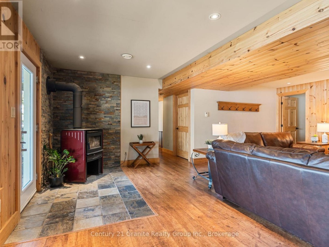 1025 SAGE DRIVE, 
