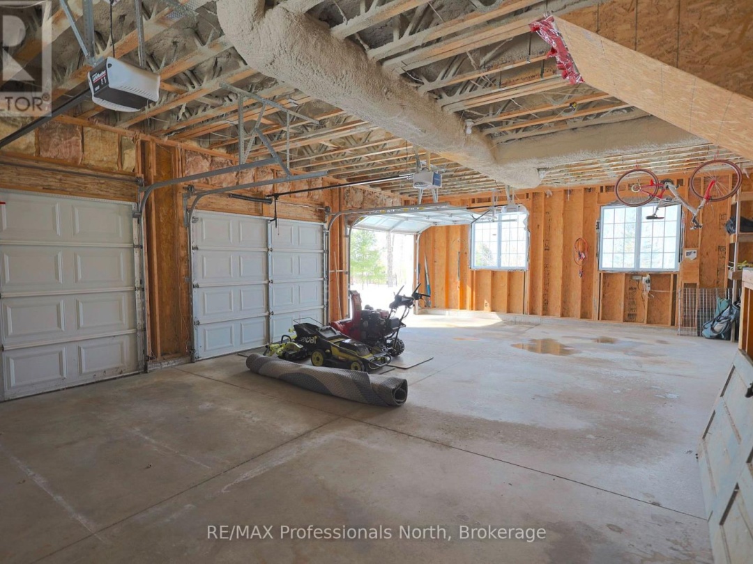 31 DEERFOOT TRAIL, Huntsville (Brunel)