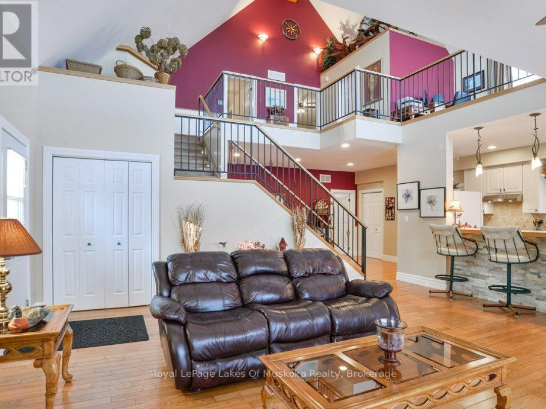 2411 HWY. 118 E. HIGHWAY, Bracebridge (Draper)