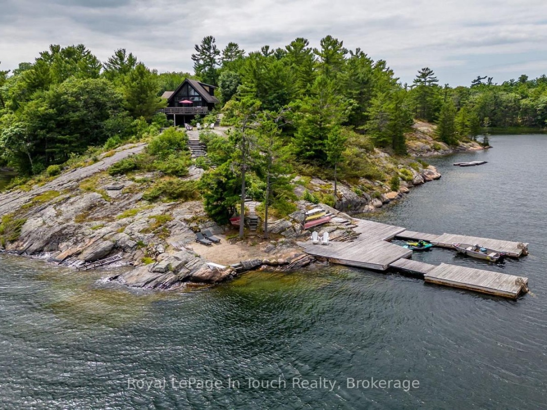 8 B686 DERBYSHIRE, Georgian Bay