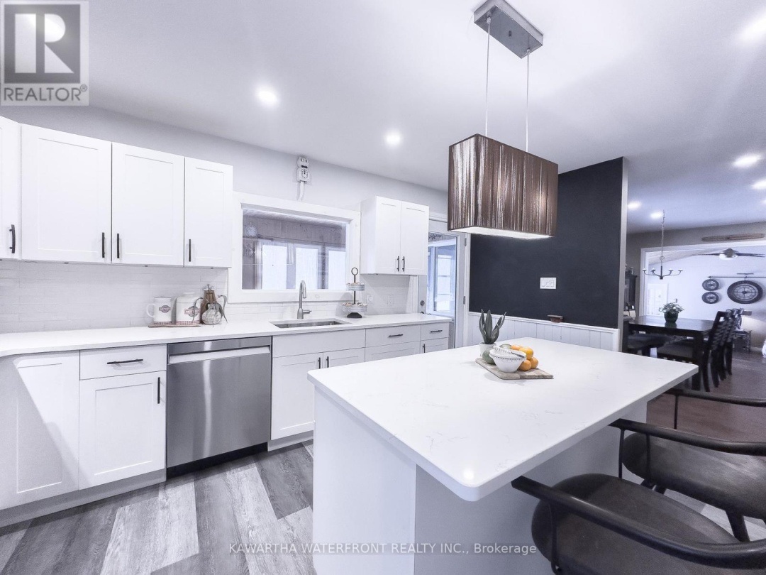 1170 English Circle, Highlands East (Glamorgan)