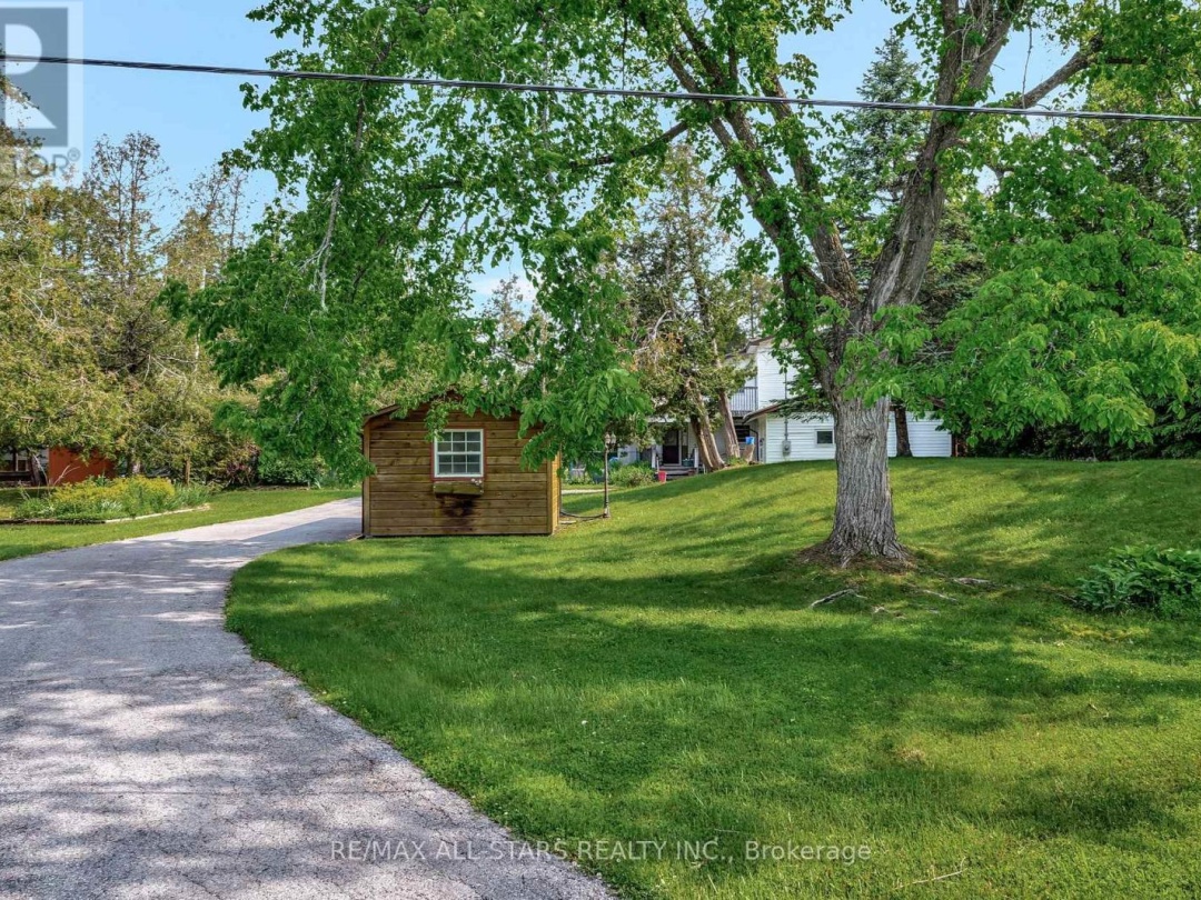 14 WYCHWOOD DRIVE E, Sturgeon Lake