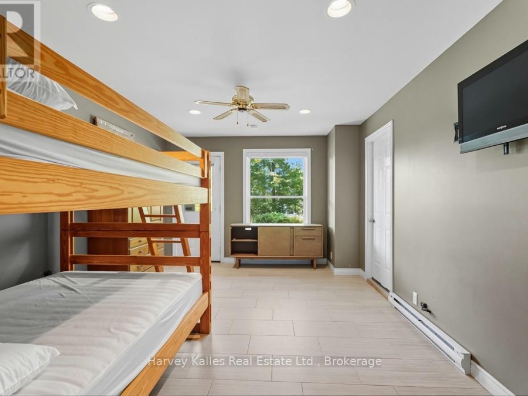 27 LIZZIE'S LANE, 