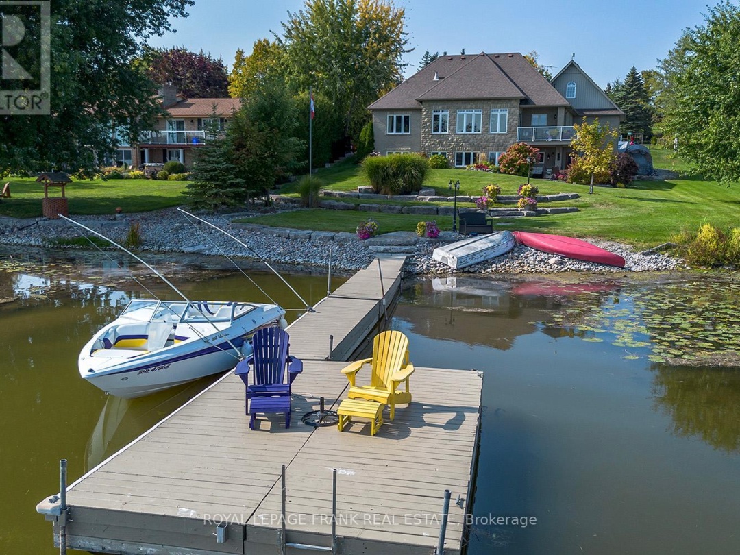 24 Gilson Point Place, Scugog Lake