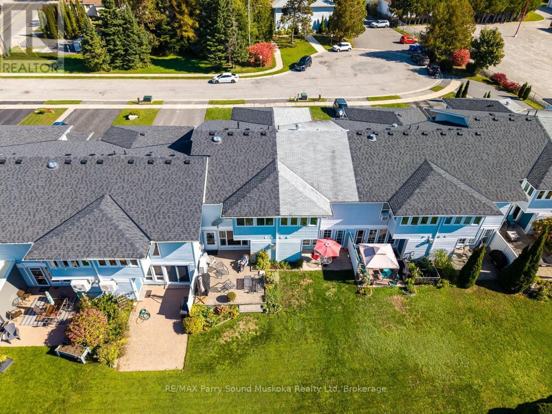 18 GEORGIAN BAY AVENUE, Parry Sound
