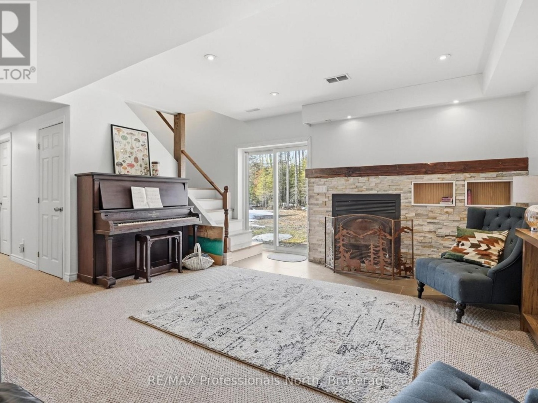 1289 PURBROOK ROAD, Bracebridge (Draper)