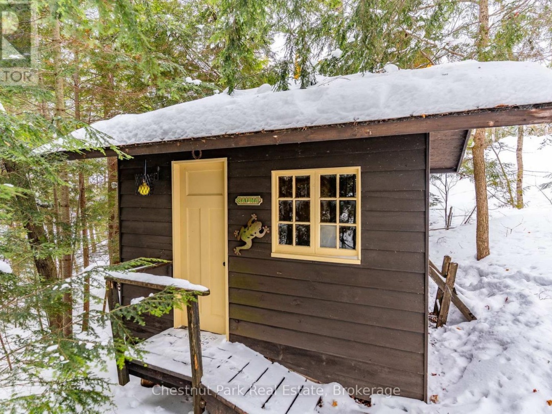1173 WATTS ROAD, Kennisis Lake