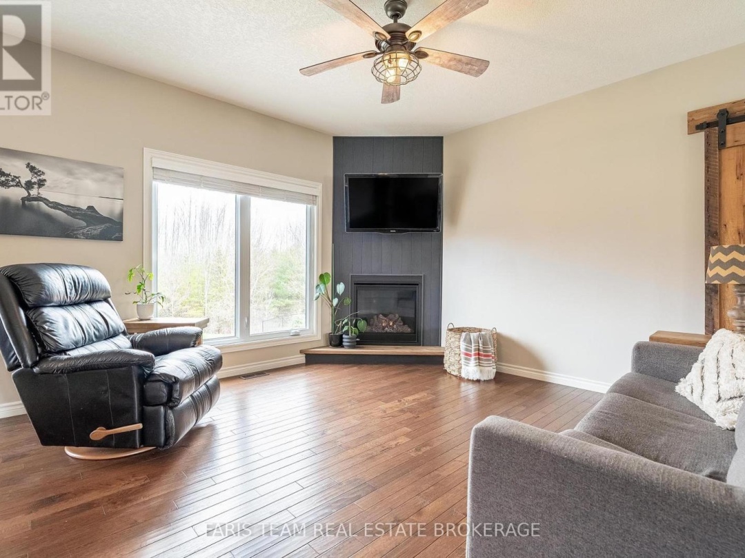 53 BOYD CRESCENT, Oro-Medonte (Moonstone)