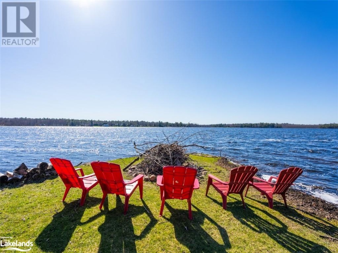 3535 Lauderdale Point Crescent, Sparrow Lake