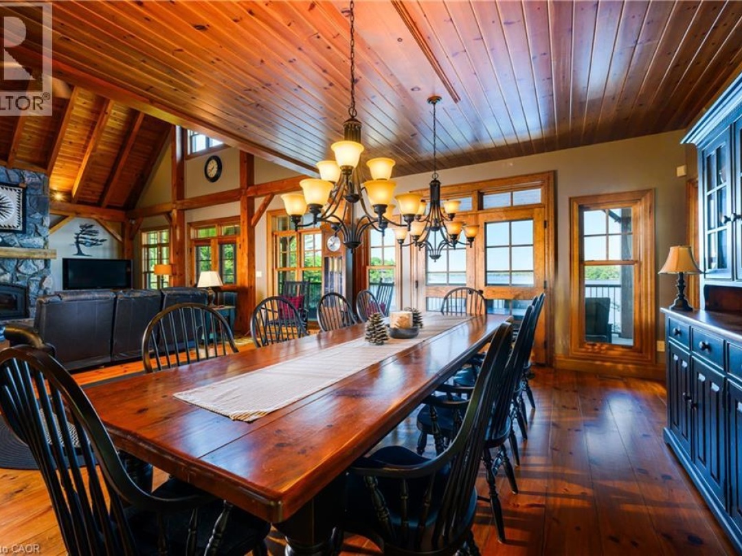 990 HASKETT'S Drive, Six Mile Lake