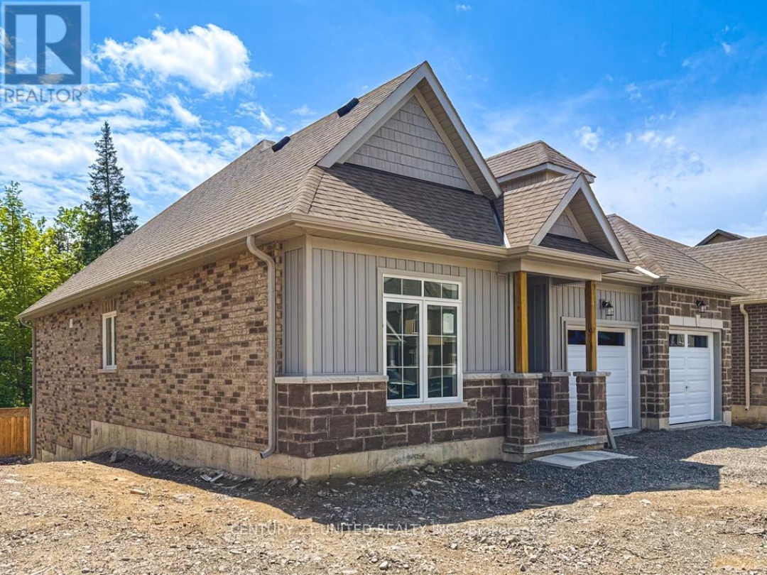 67 HILLCROFT WAY, 