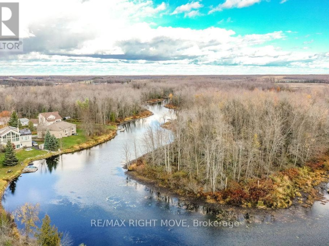 3811 LEO CRESCENT, Barnstable Bay