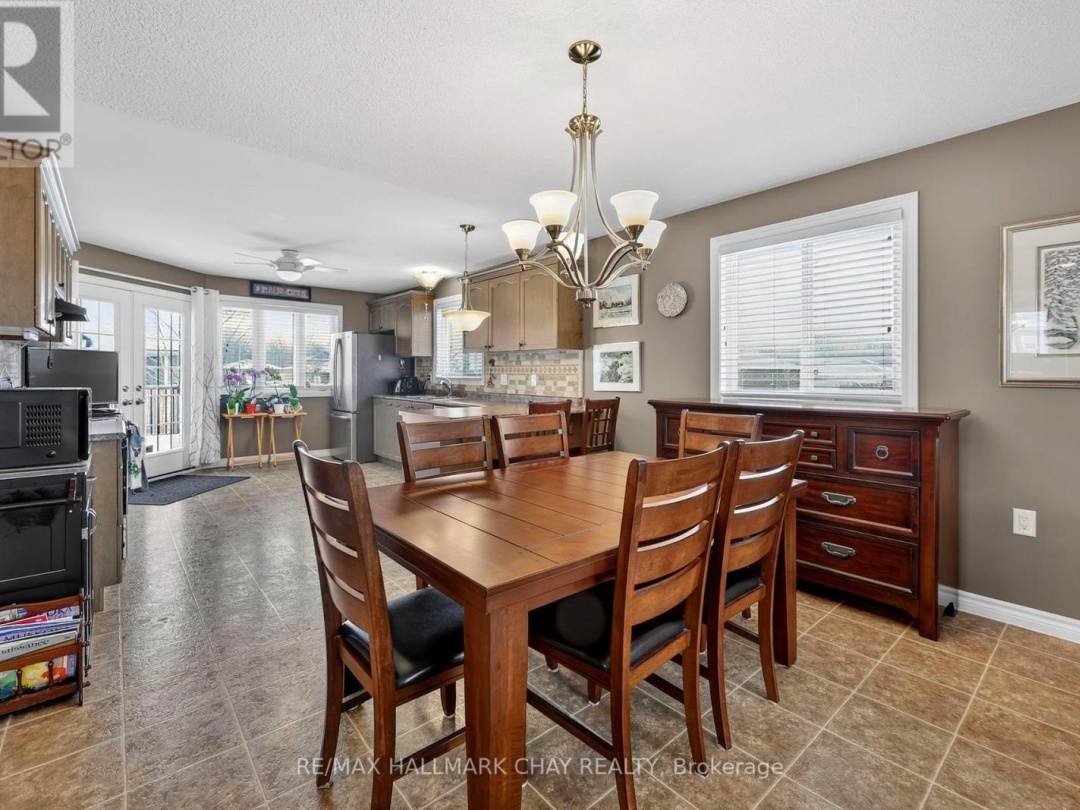 16 SHEPPARD DRIVE, Tay (Victoria Harbour)