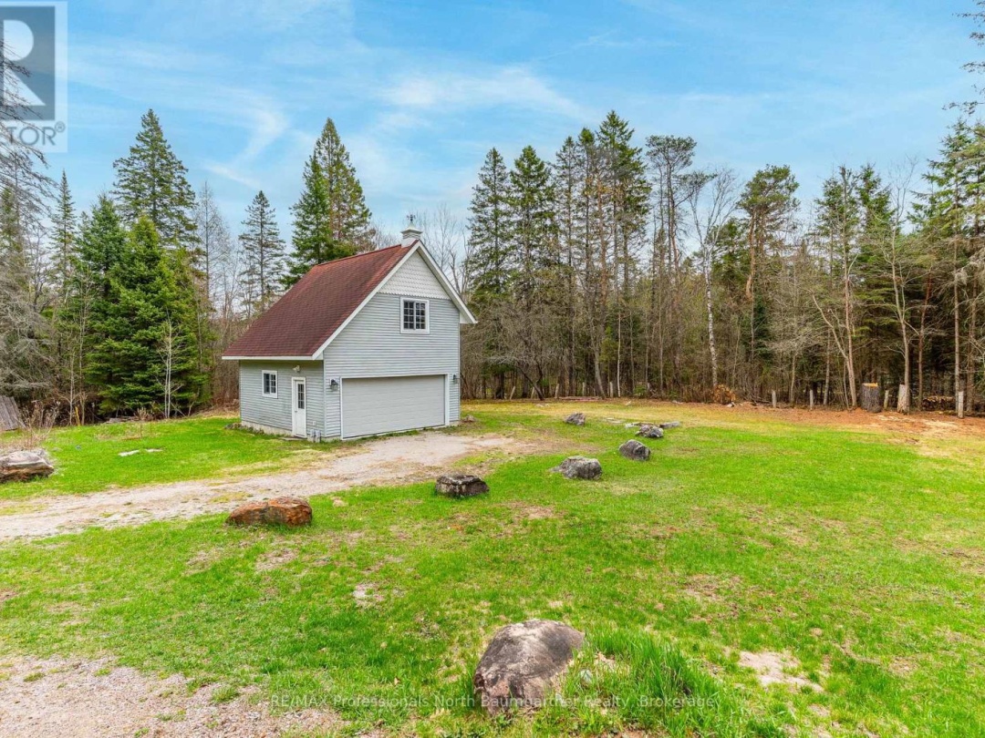 10752 COUNTY ROAD 503, Highlands East (Glamorgan)