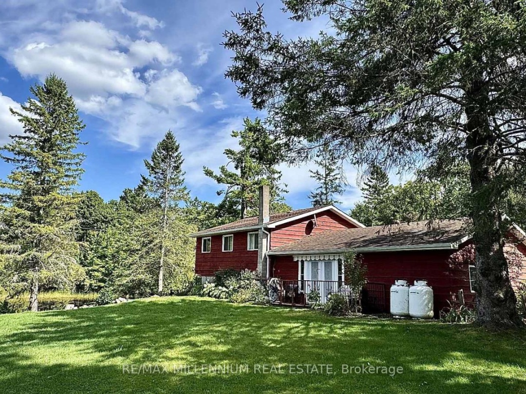 3741 CEDAR RAPIDS DRIVE S, North River