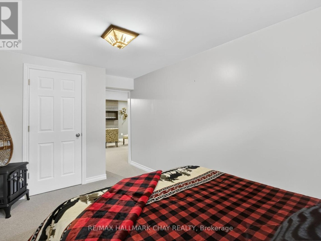 202 VEL-DOR CRESCENT, 