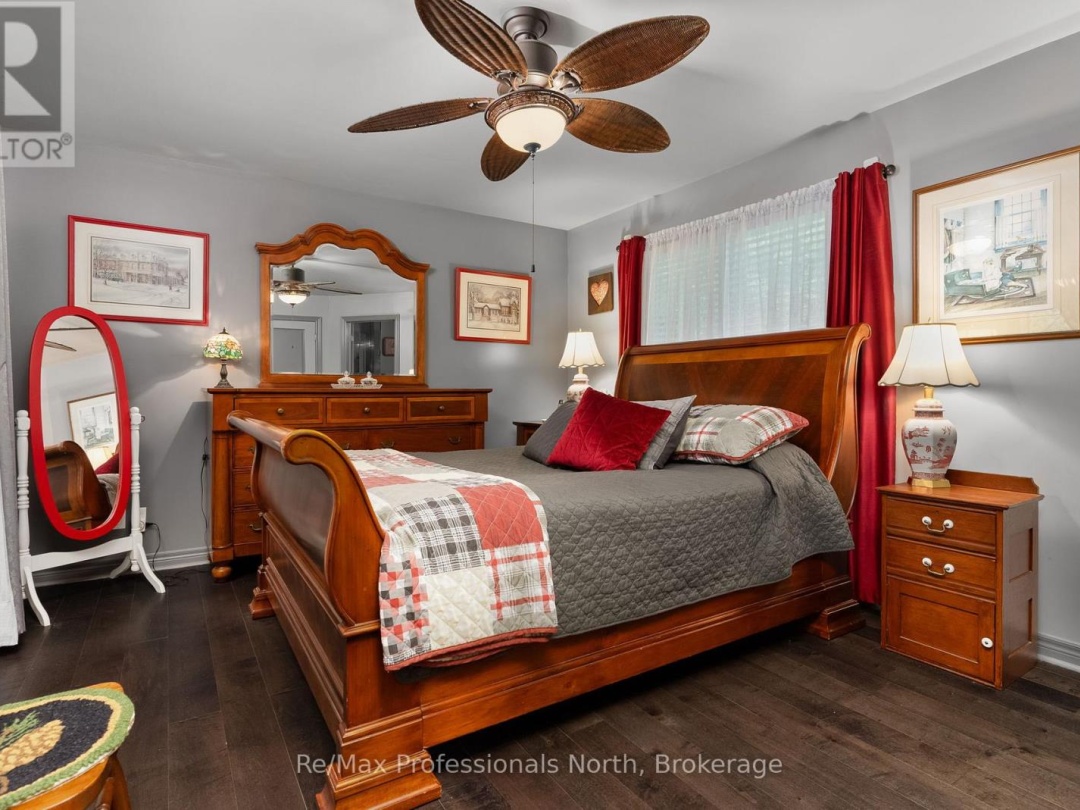 1005 LAIDLAW AVENUE, Severn River