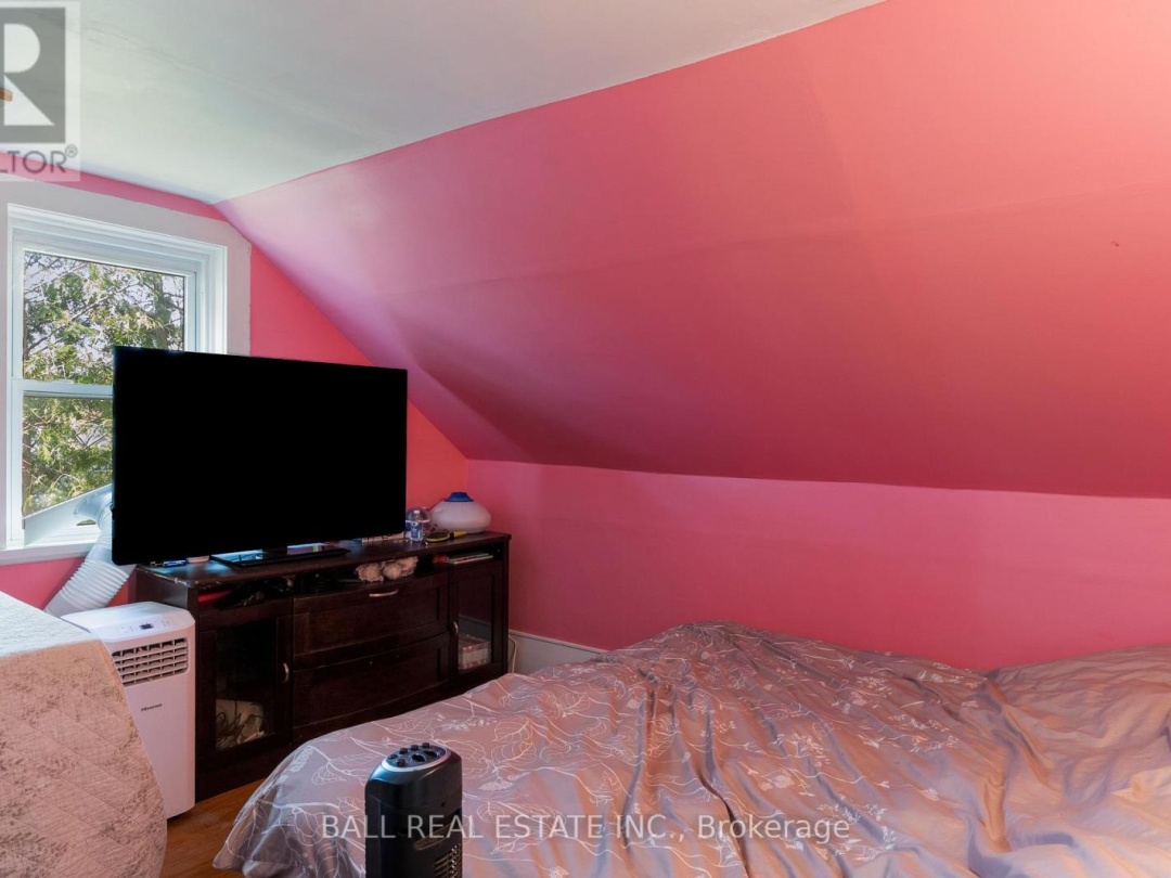 81 WILLIAM STREET, Kawartha Lakes (Bobcaygeon)