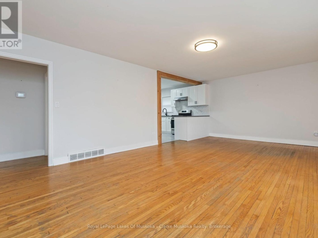 57 CASCADE STREET, Parry Sound