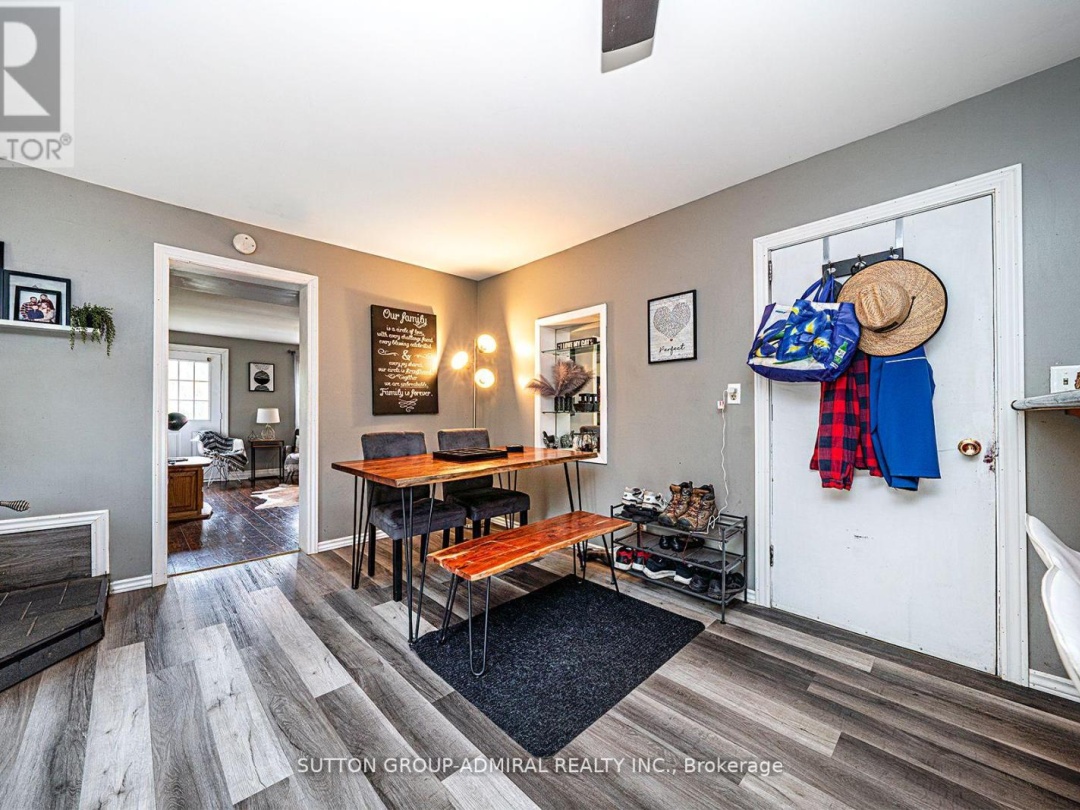 1662 PENLEY ROAD, Severn
