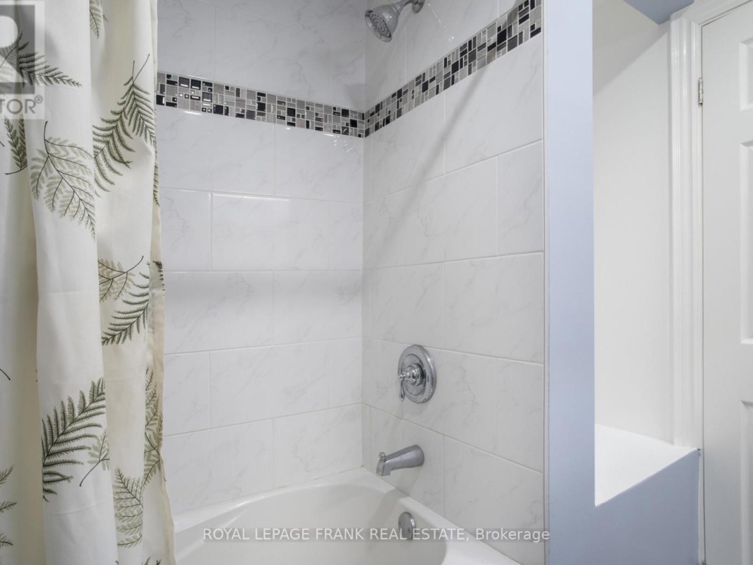 15 HALLETT CRESCENT, 