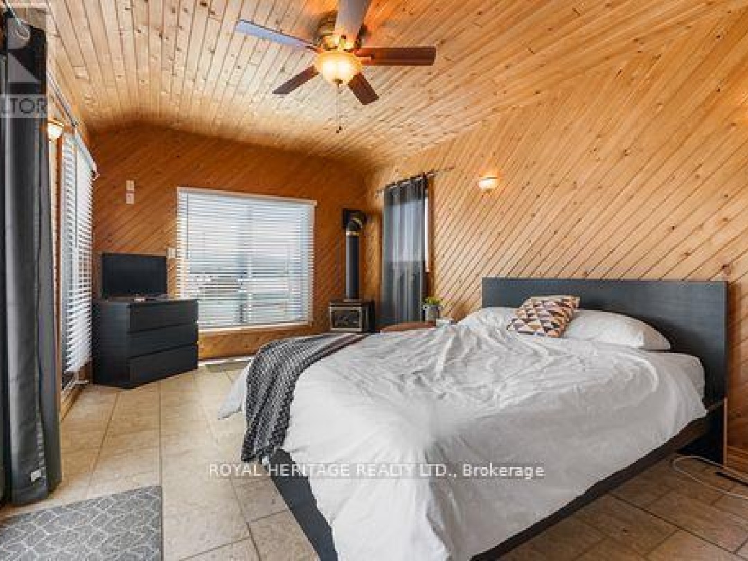 34 HILLS ROAD, Pigeon Lake