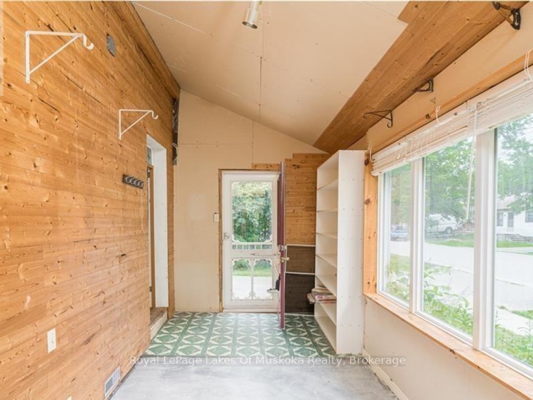 6 BUSH STREET, 