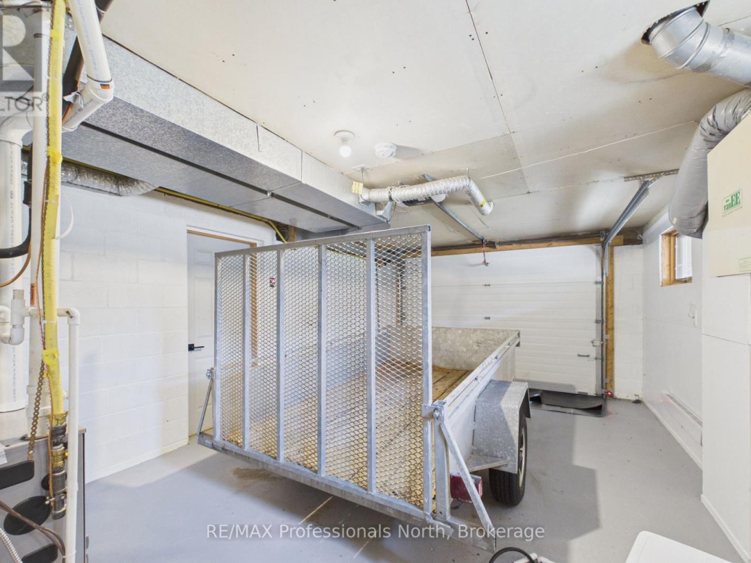 1196 RAVENSCLIFFE ROAD, Huntsville (Chaffey)
