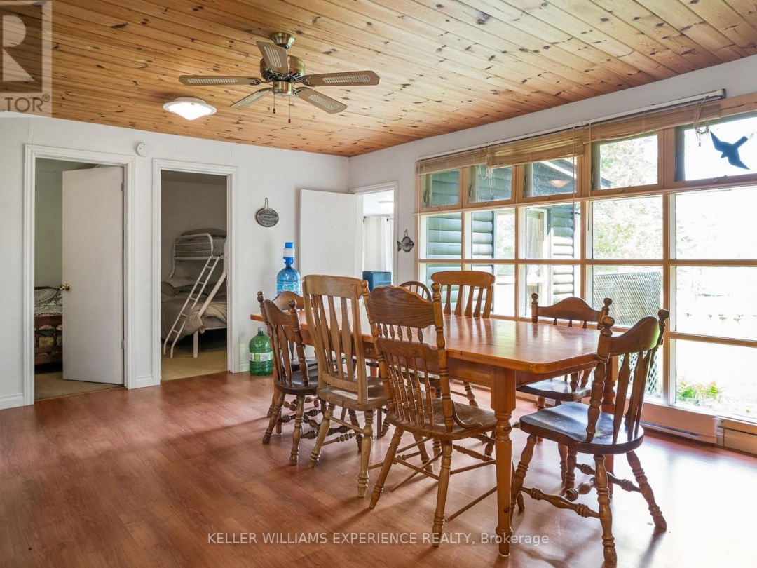 1049 ELSIE BAY DRIVE, Horseshoe Lake