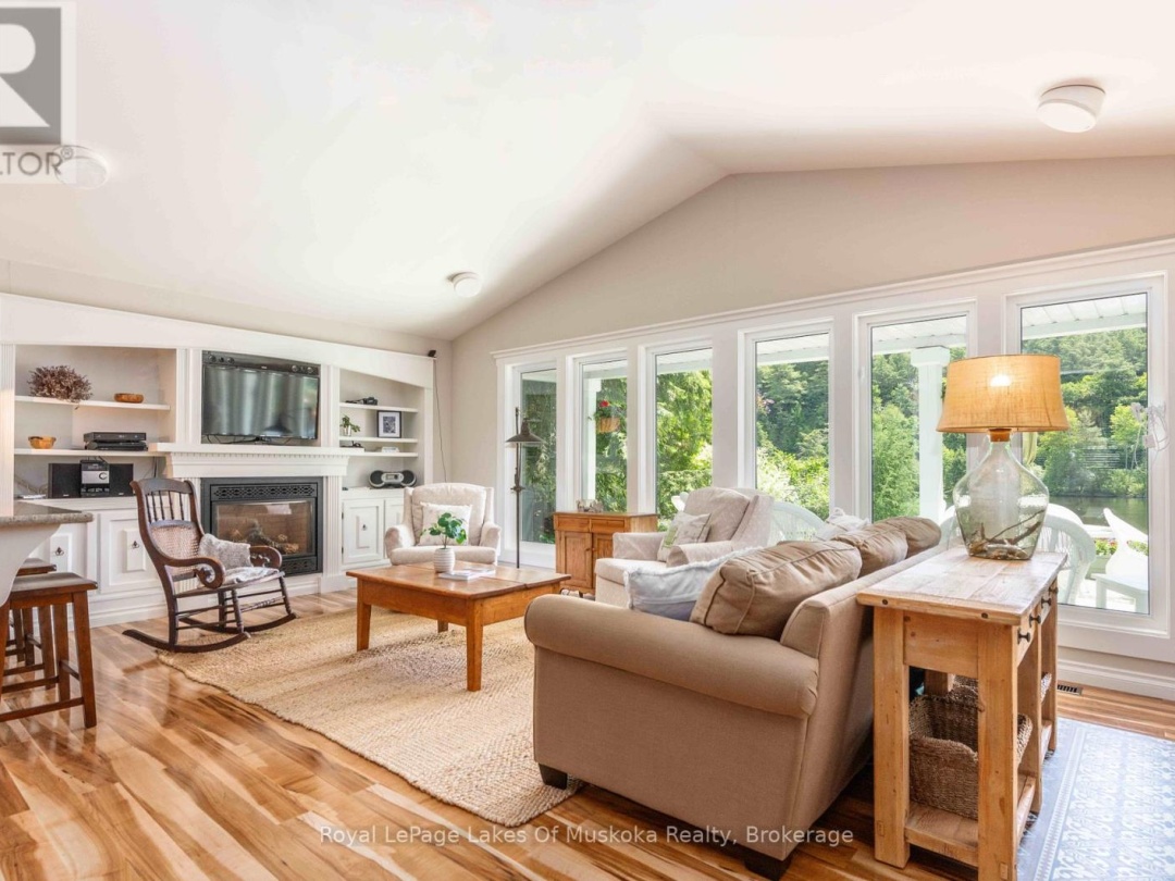9 MOUNTVIEW AVENUE, Muskoka River