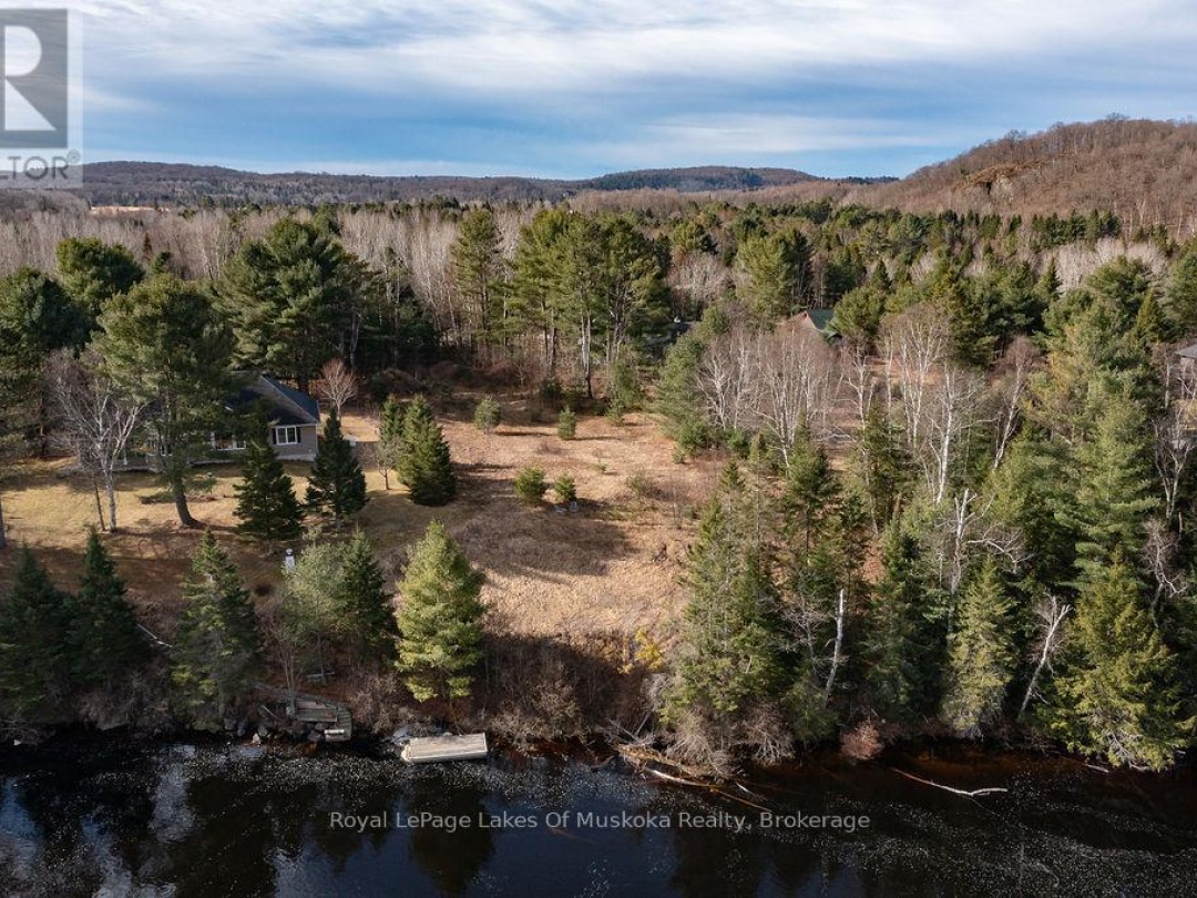 18 SHELLWOOD SHORES AVENUE, Lake Muskoka