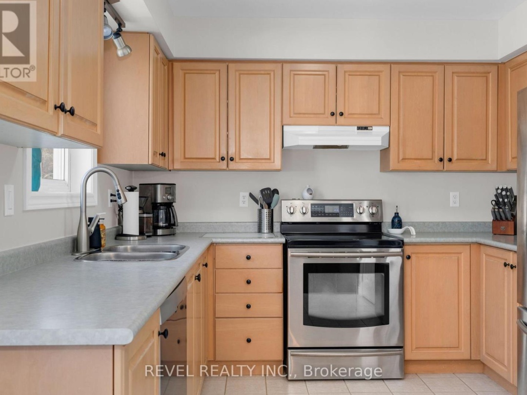 32 HICKORY LANE, Oro-Medonte (Sugarbush)