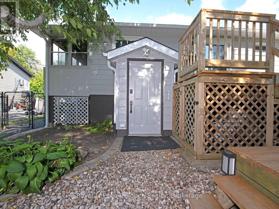 8 CYRIL MARTIN PLACE, 