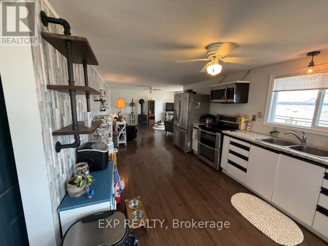 6222 BLUEBIRD STREET, Lake St. John