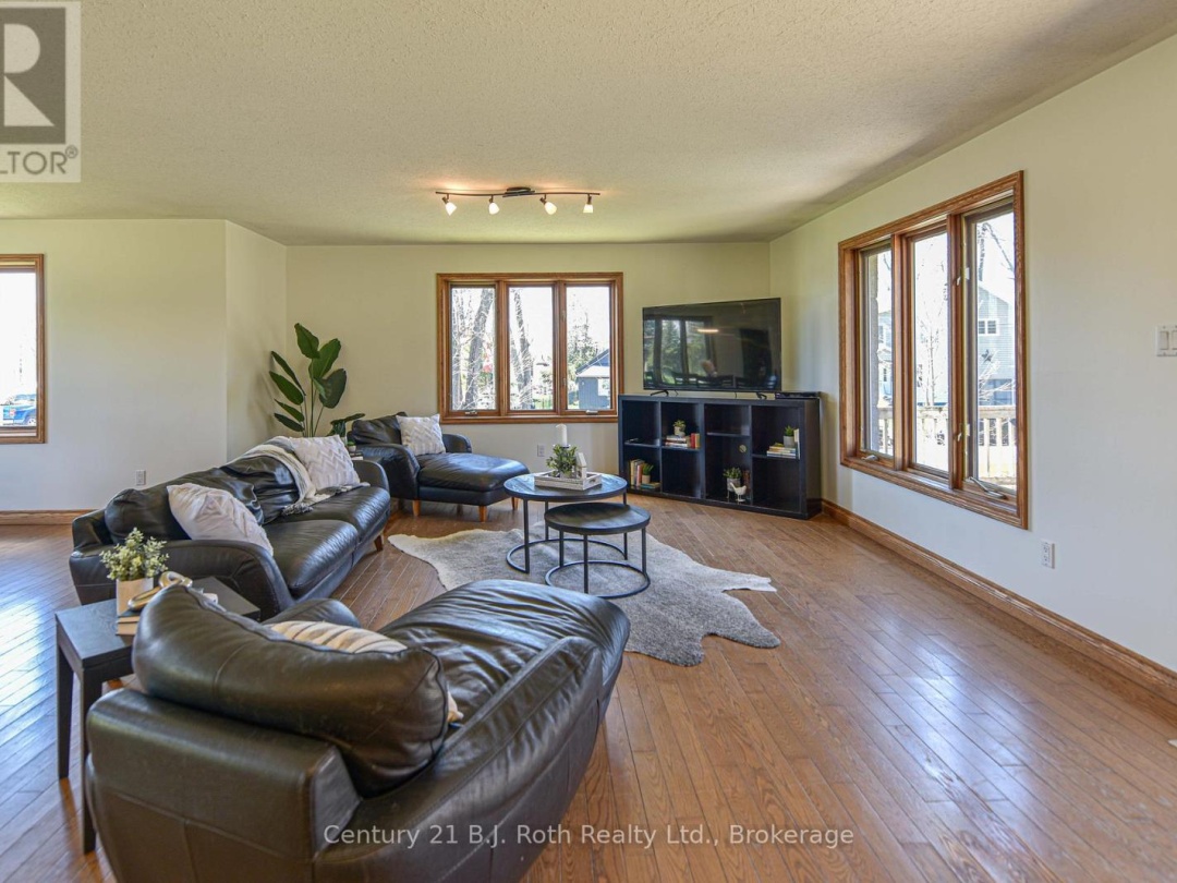 4086 Lawton Lane, Ramara (Atherley)