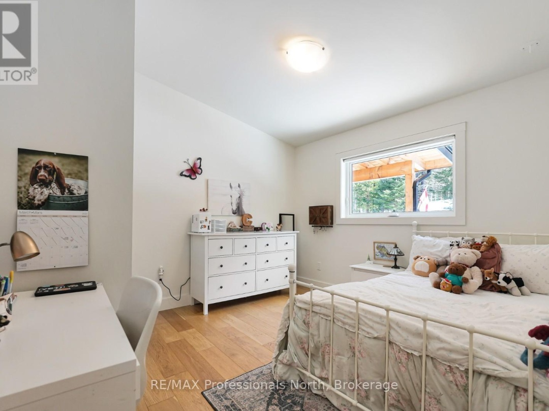 1086 STOTHART CREEK ROAD, Dysart et al (Dysart)