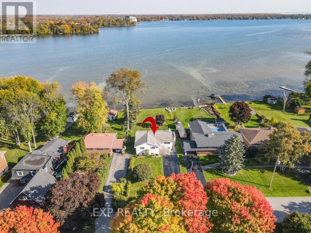 363 Macisaac Drive, Simcoe Lake