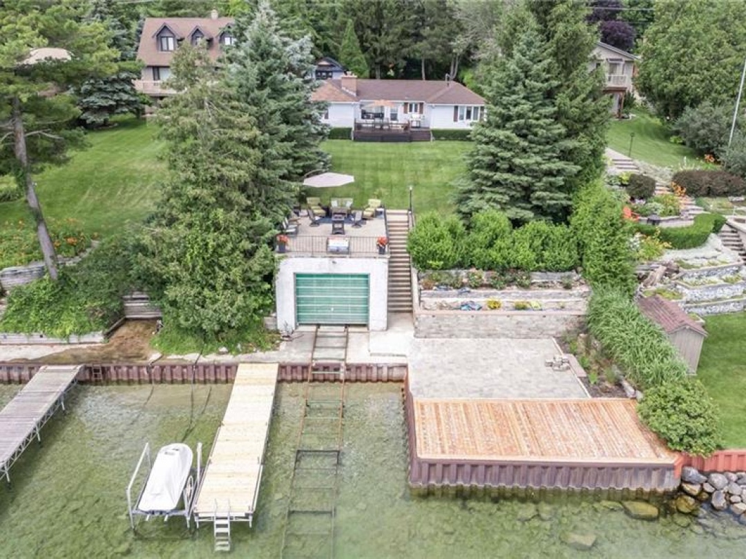 1125 Woodland Drive, Lake Simcoe