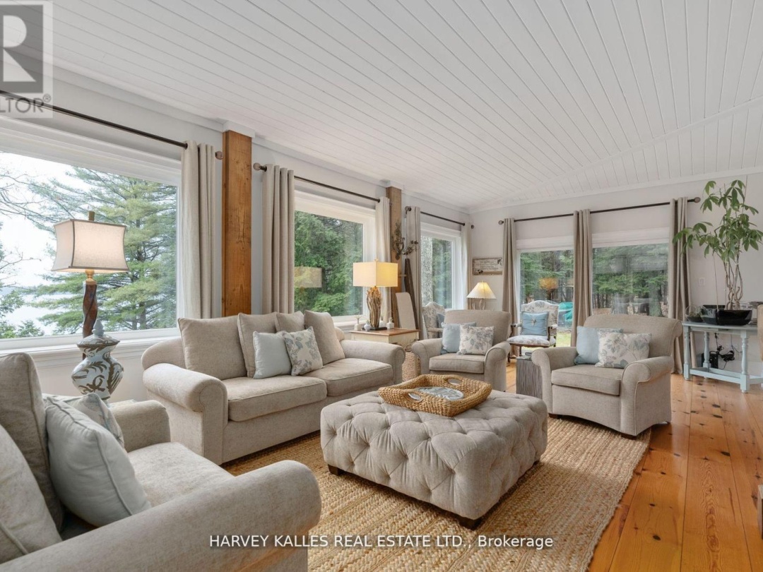 UNIT 2 - 2045 MUSKOKA RD 118W, 
