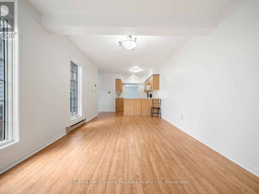 18 GEORGIAN BAY AVENUE, Parry Sound